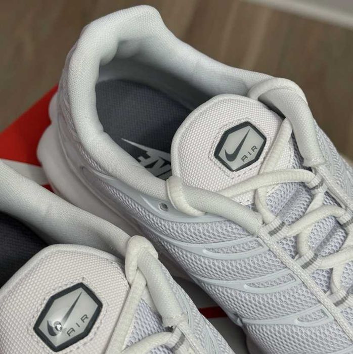 Nike_Air_Max_TN_Plus_White R.36