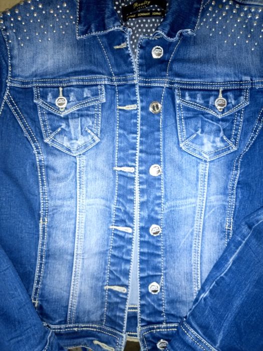 Джинсовая куртка для девочки