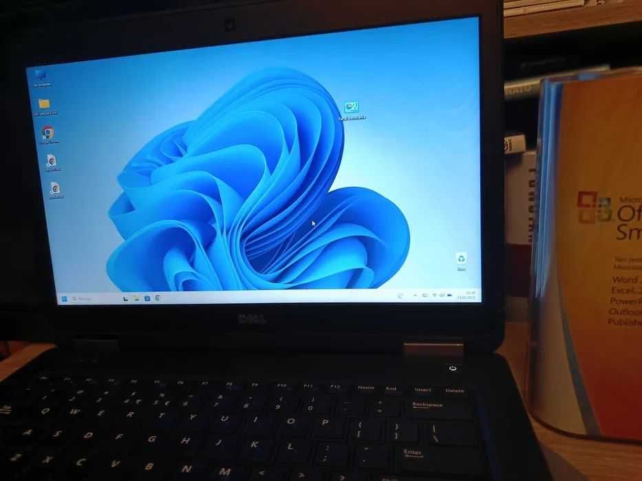 Dell Latitude 5440 z pakietem biurowym MS Office 2007 Small Business