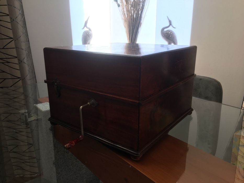 Grafonola caixa madeira