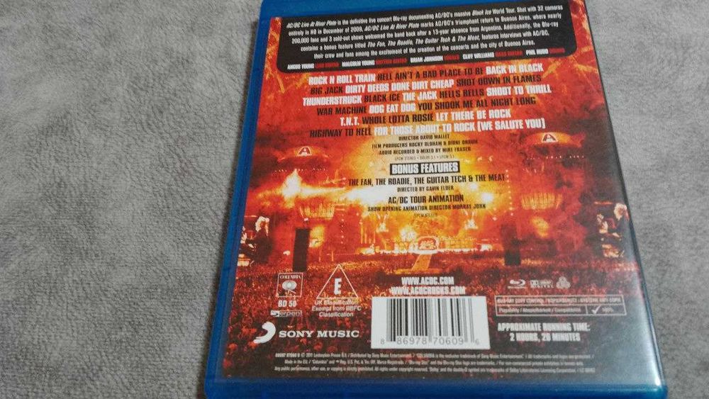 AC/DC - Live at the River Plate. новый европейский blu-ray