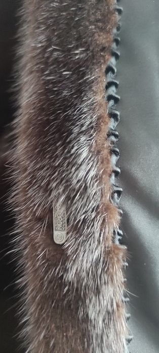Ekskluzywne markowe Futro z Naturalnych Norek Saga Mink Jan Nowe