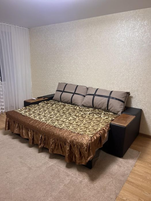 Квартира на Богунії, за мостом