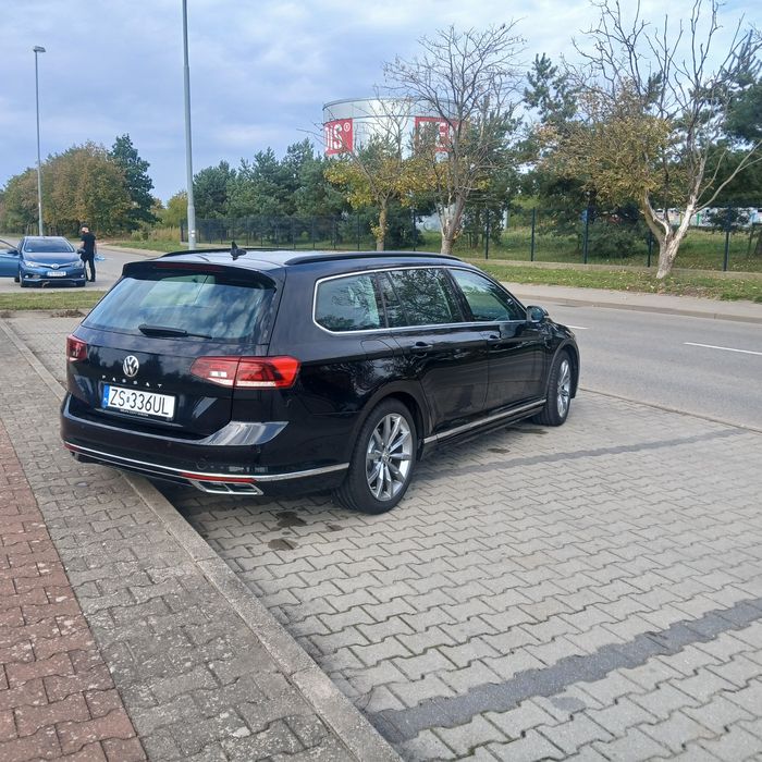 VW PASSAT B8 Lift  2.0TDI  150KM Rline (bezwypadkowy) BARDZO  ZADBANY