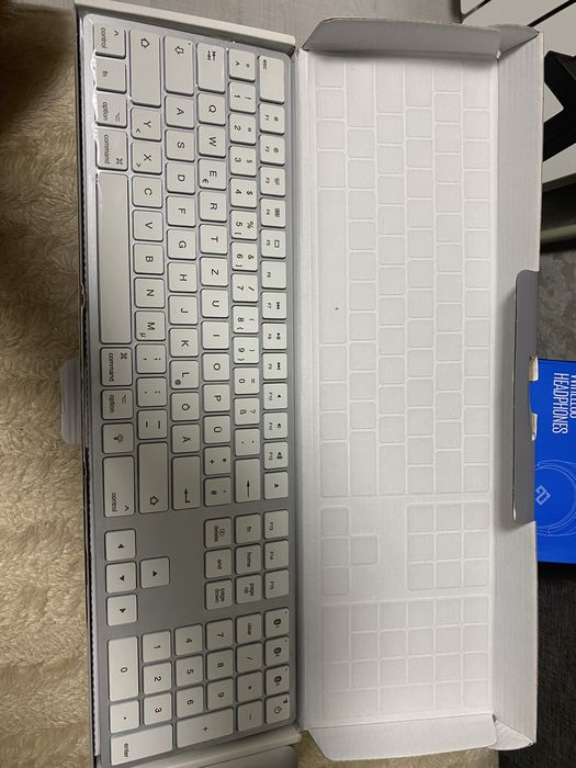 Бездротові клавіатури