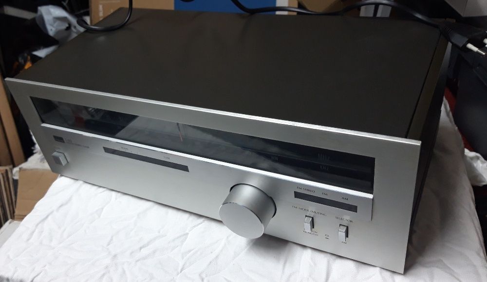 SANSUI T-60 Vintage tuner 1980 Made in Japan