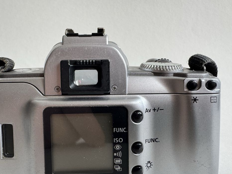 Фотоапарат canon eos 300V