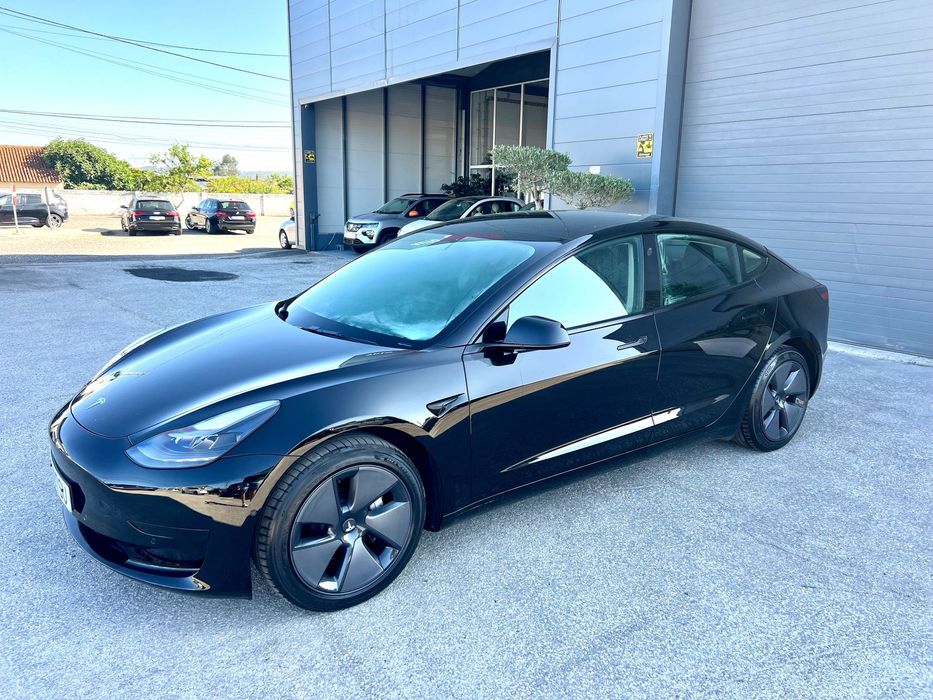 Tesla Model 3 Tração Traseira