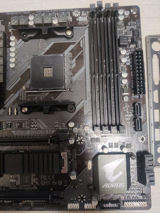 B450 Aorus M Материнка для Ryzen. AM4 Socket