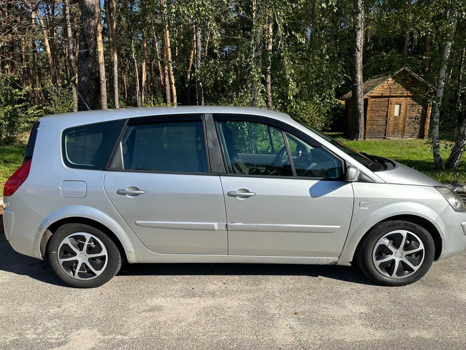 Renault Scenic 2008  II покоління (FL)  2.0i MT (135 к.с.) Газ/Бензин