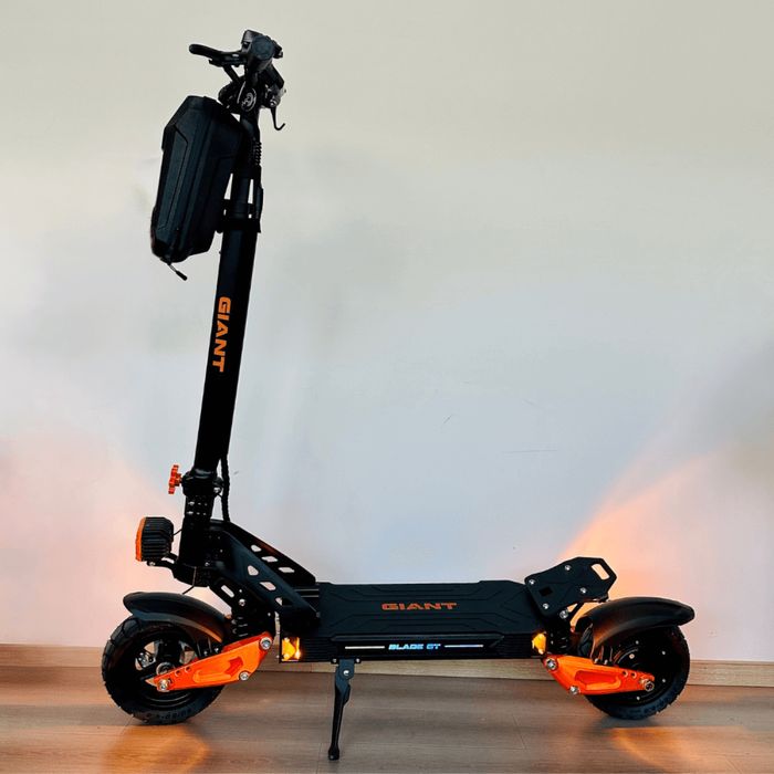 Электросамокат Giant Blade GT PRO 48V 18 - 16Ah, з сидінням, 2026 рік!