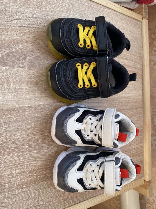 Кросівки дитячі 22 розмір