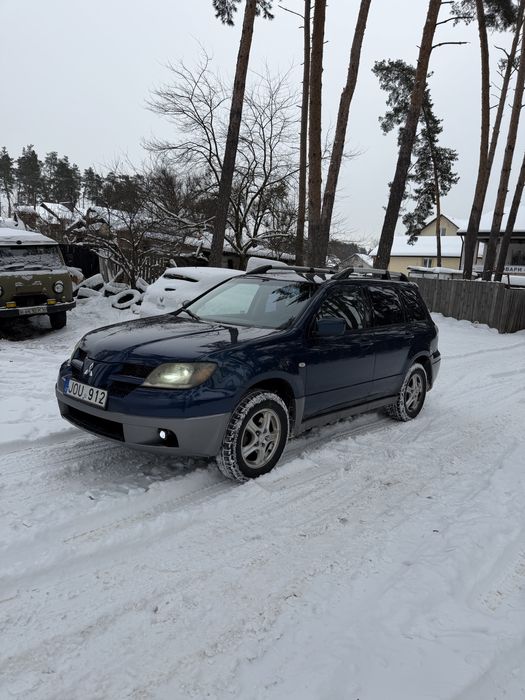 Mitsubishi Outlander 2.0 газ/бензин 4*4 механика 2007 года