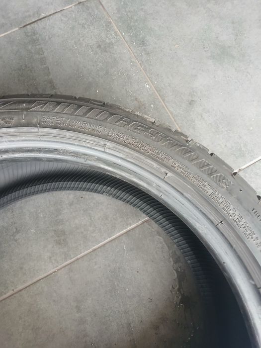 2 pneus 245 35 r18 RFT Bridgestone