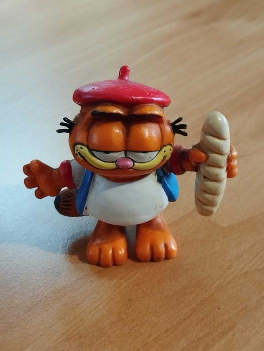 Boneco Garfield PVC com Baguete