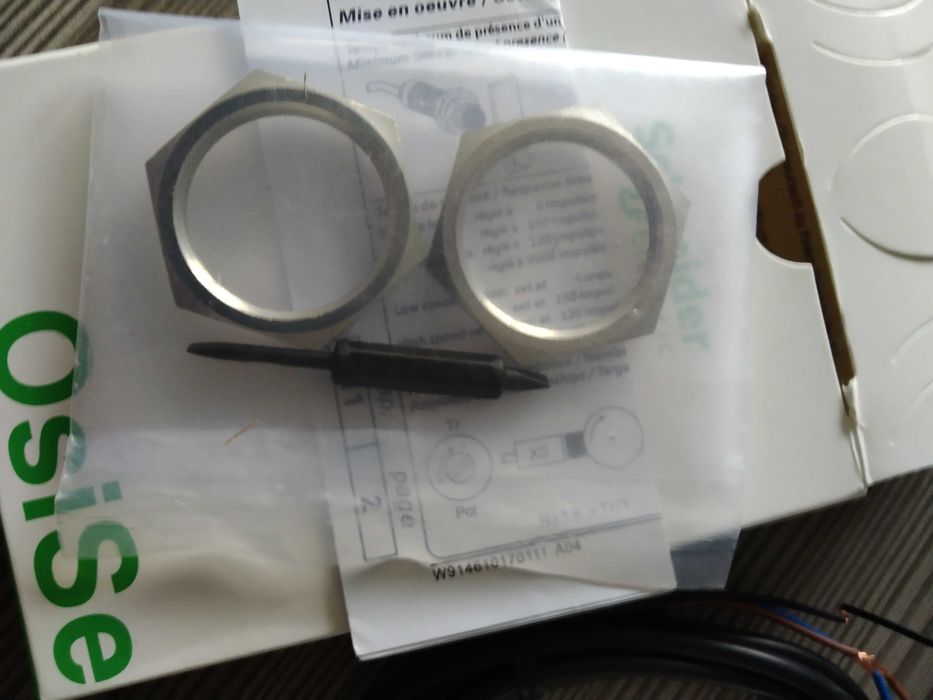 Czujnik indukcyjny kontroli obrotów XSA-V-12373