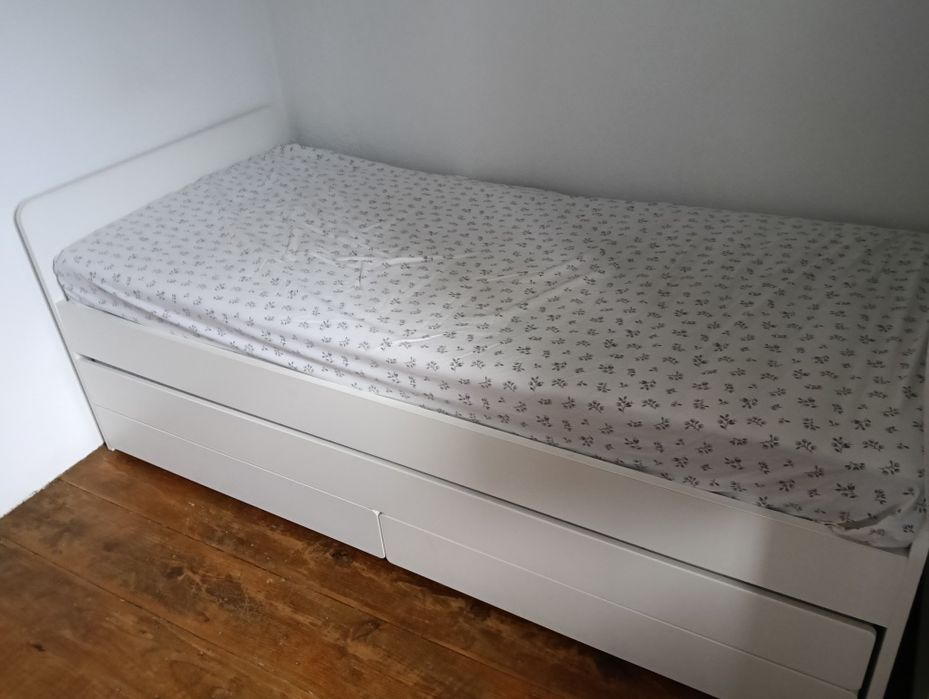 Cama Ikea Slakt com dois estrados e dois colchões