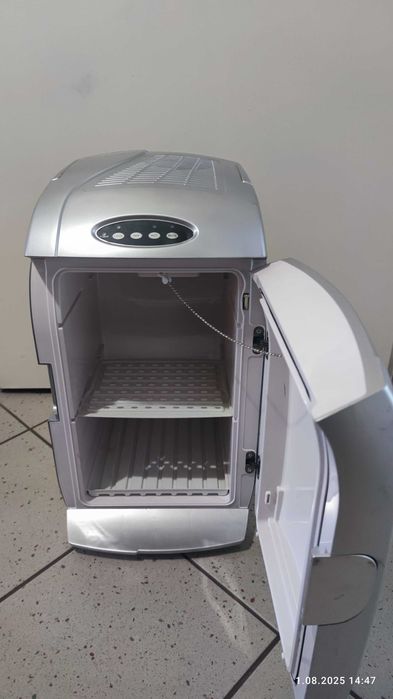 Lodówka turystyczna chłodząco-grzejąca