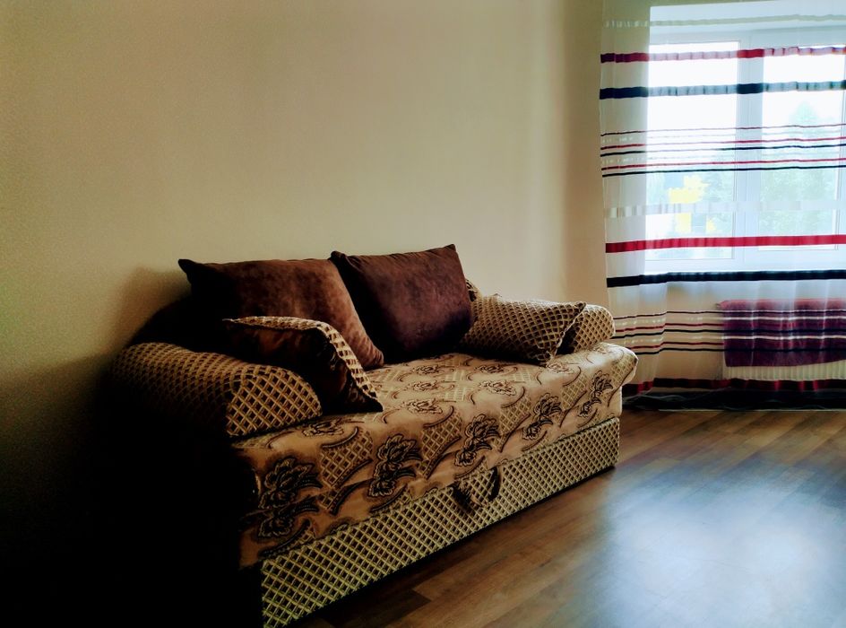 2-кім. Дзеркальна шафа. Район Північний ."Чайка". Подобово. Ціна доби.