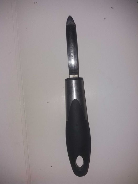 Нож для очистки картошки GIPFEL