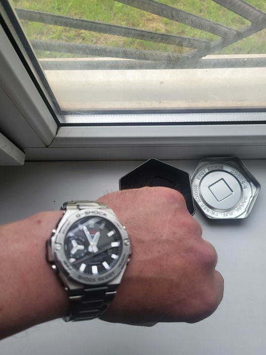 Casio G-SHOCK GST-B500D-1A гарний стан офіційно куплен в Україні