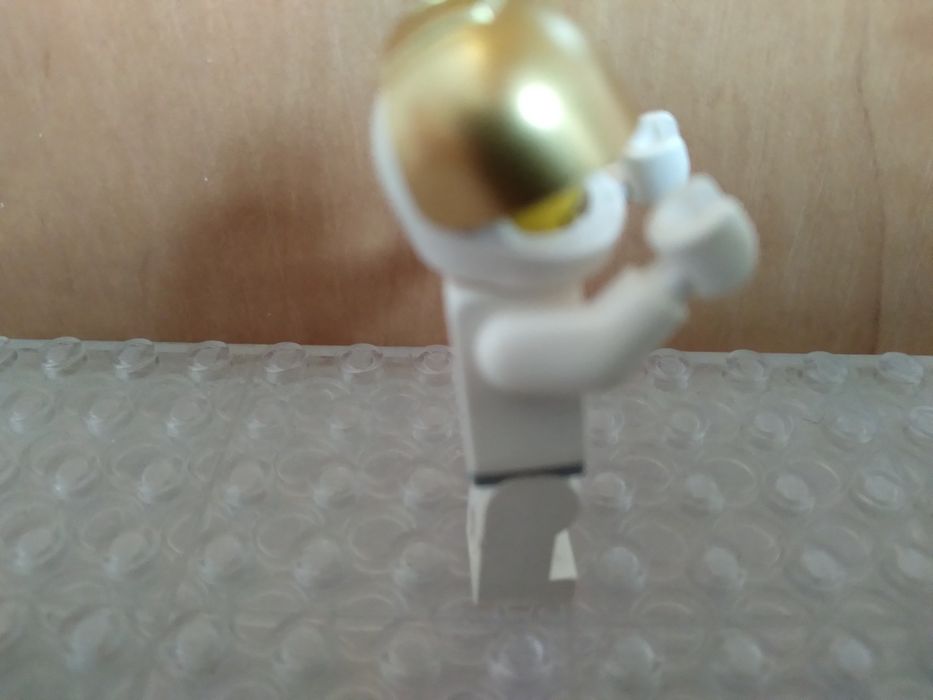 mm004 lego figurka mars mission Astronaut with Helmet and Sunglasses, Smirk, and Headset
