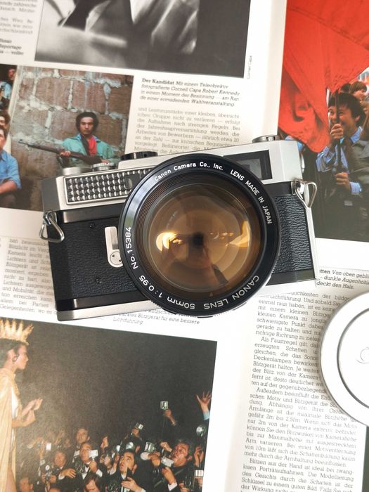 Фотокамера Сanon model 7 з обʼєктивом Сanon 50mm f/0.95 «Dream Lens»
