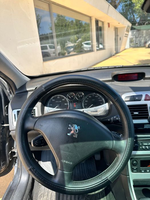 Peugeot 307 SW Diesel • 7 Lugares • Teto Panorâmico