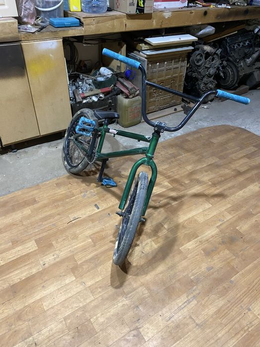 Продам BMX(комплит Stolen (столен) )