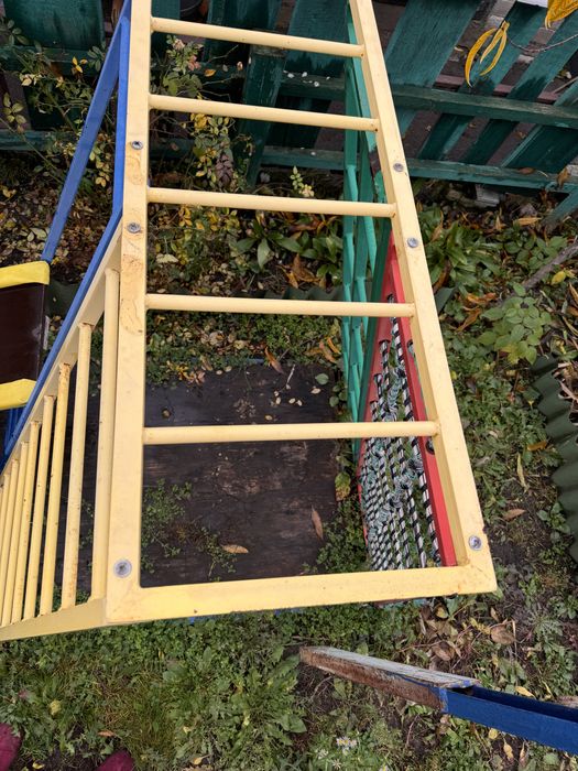 Детский комплекс,горка,спортивный уголок