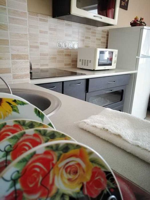 Сдам свою квартиру посуточно Небесной сотни Сити-Центр Эпицентр