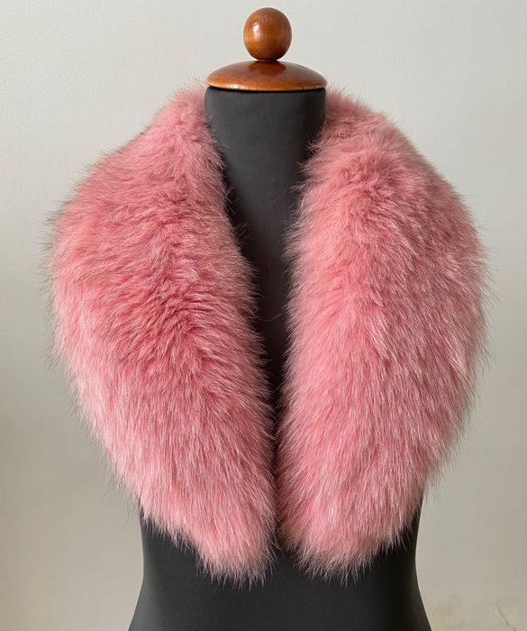 Рожевий хутровий комір, зйомний