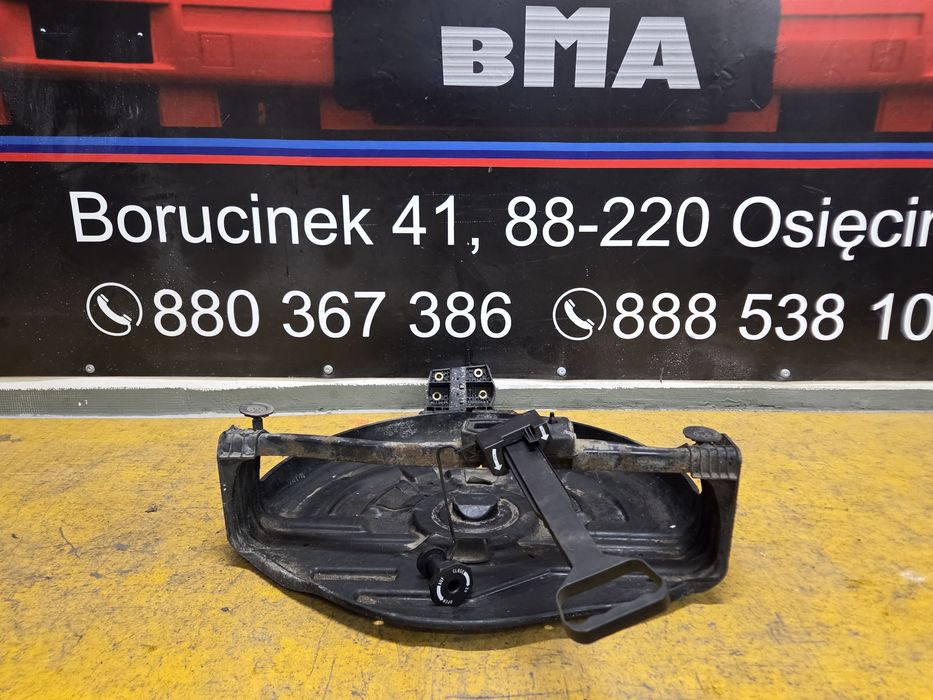 BMW E46 Compact Mocowanie Obejma Koła Zapasowego Tył BDB Stan 8.25359