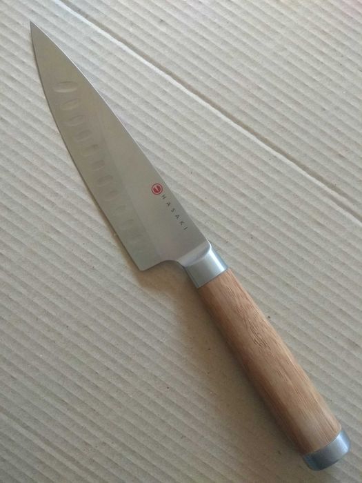 Нож 17 см. с бамбуковой ручкой