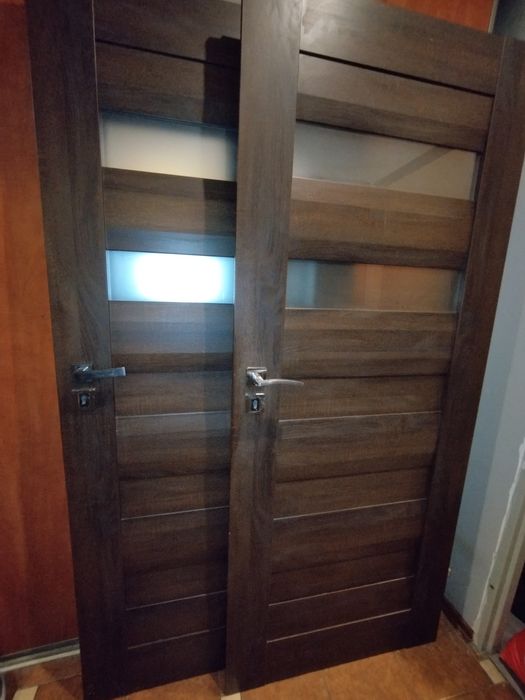 Drzwi wewnętrzne prawe 80- 2sztuki