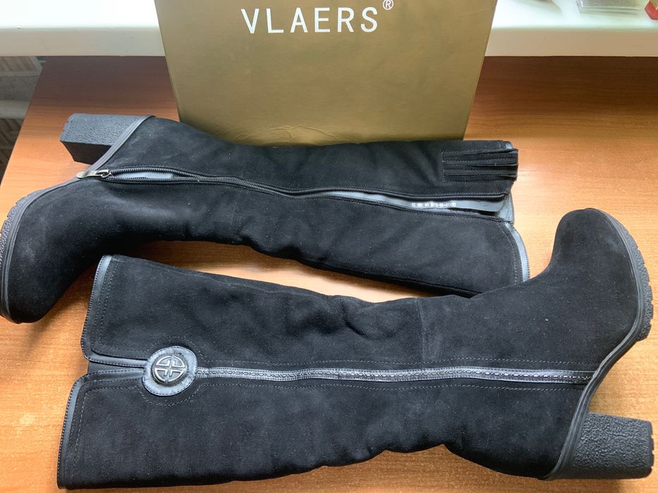 Сапоги чоботи натуральний замш +хутро чорні зима р.39 Vlaers нові