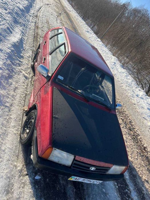 Продам машину ваз 2109