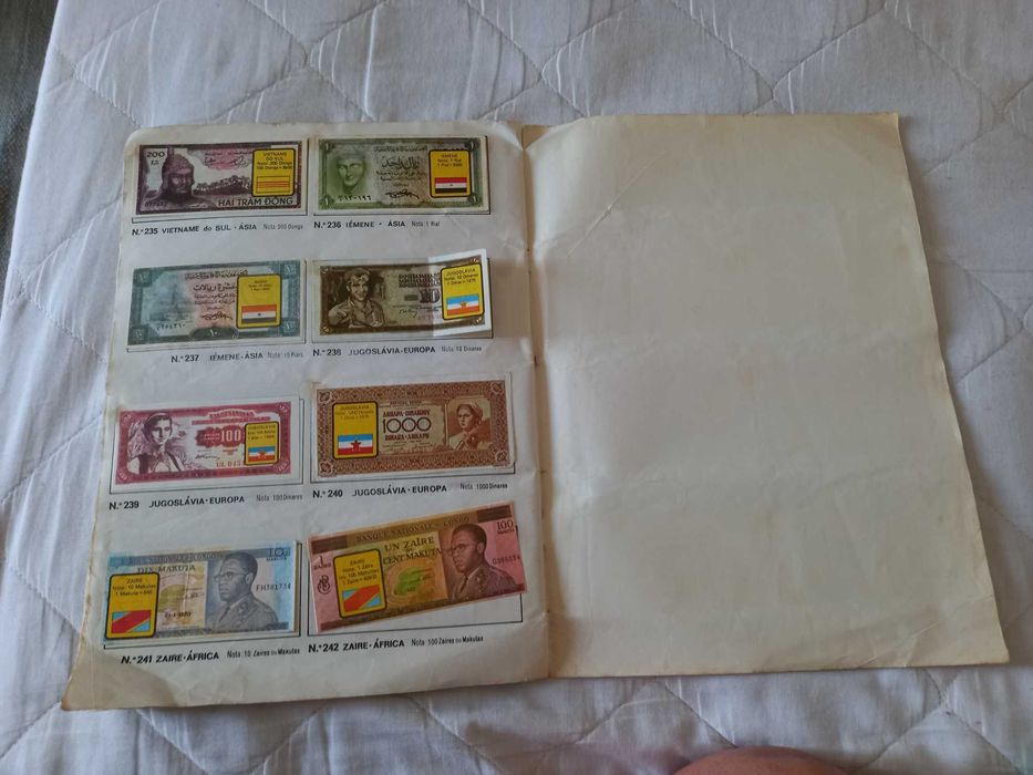 Caderneta de cromos notas de banco de todo o mundo completa antiga
