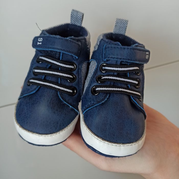 Buciki, niechodki dla chłopca r.11