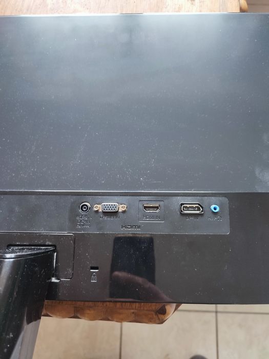 монитор LG под ремонт