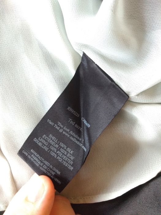 Ted Baker jedwabna satynowa sukienka we wzory rozmiar 38 M