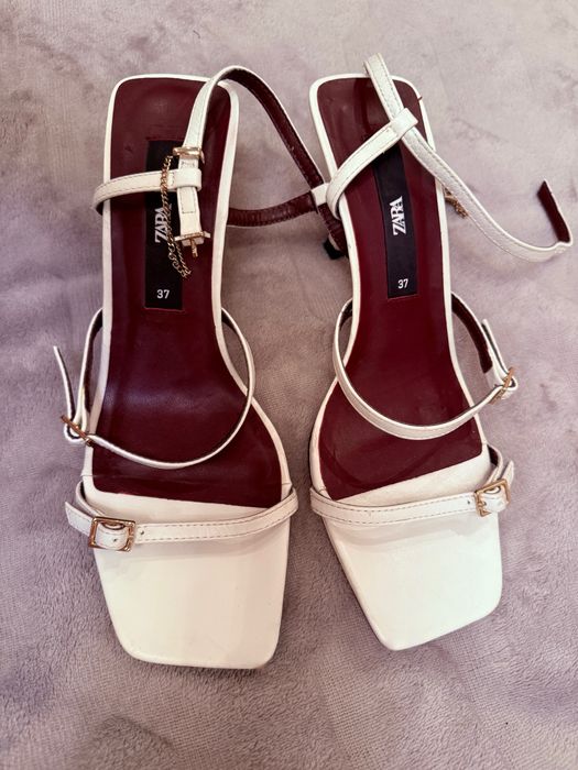 Босоніжки Zara літні