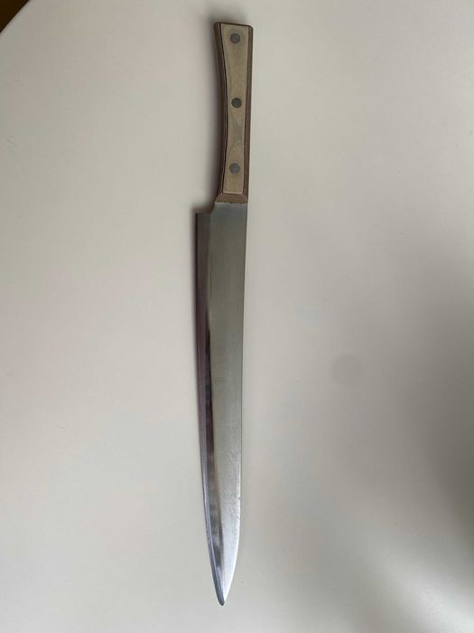 Японський кухонний ніж