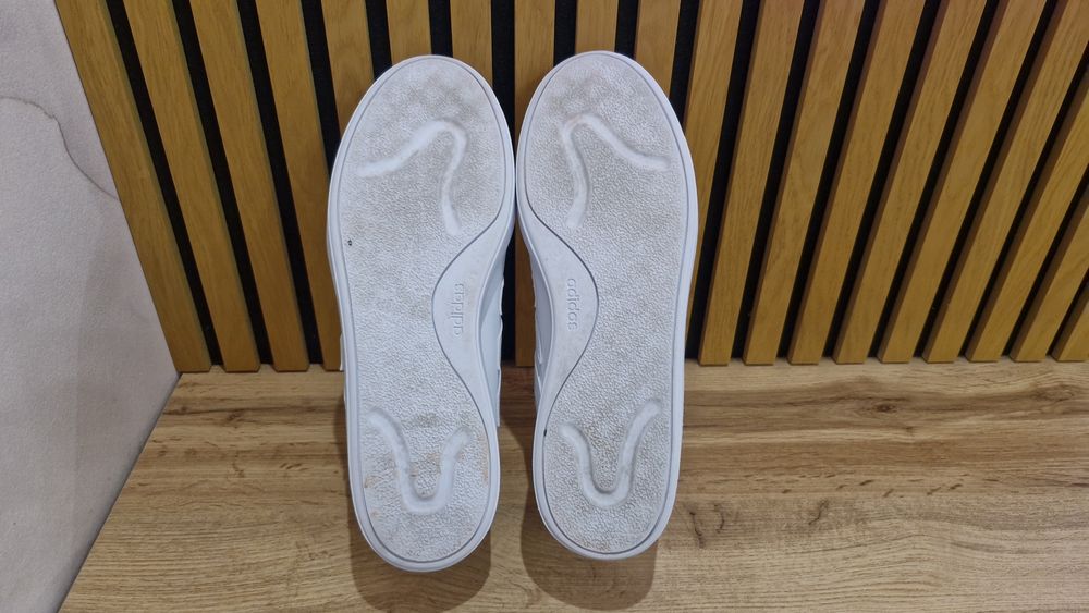 Кросівки Adidas.Розмір 49