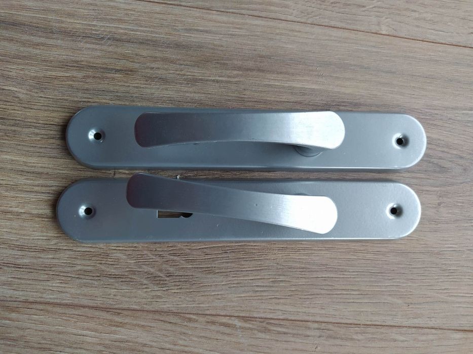 Klamki  komplet 9 szt