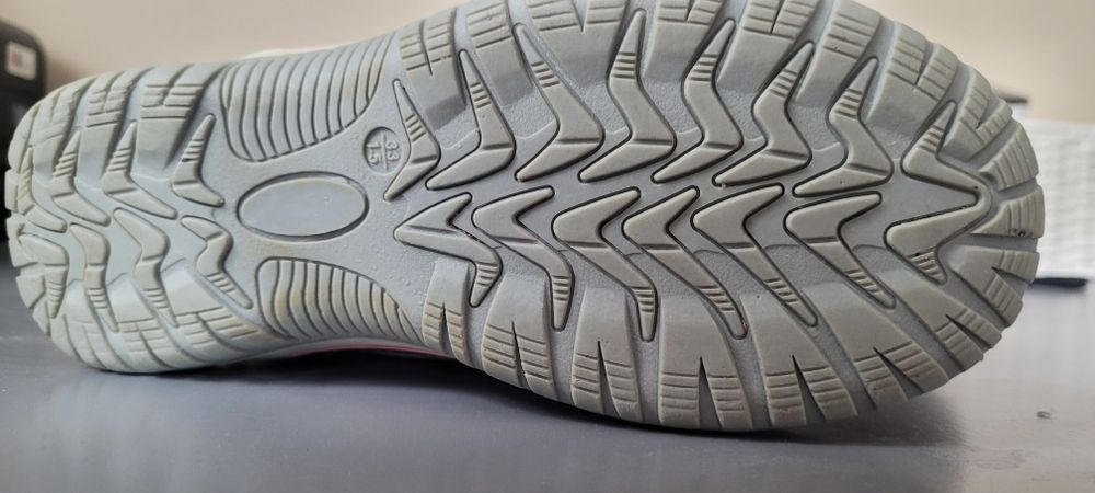 Buty śniegowe dla dziewczynki