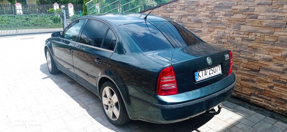 Skoda superb 2,5 163km automat