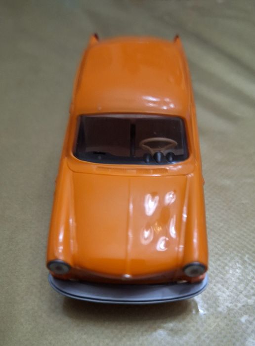 VW 1:43 Scale Model