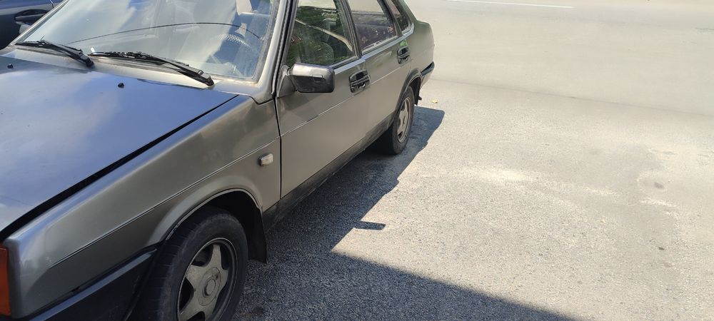 Продам ваз 21099