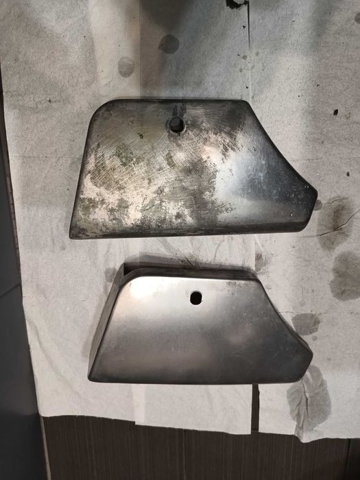 MZ Etz 250 251 licznik obrotomierz półka pokrywa akumulatora zapłon